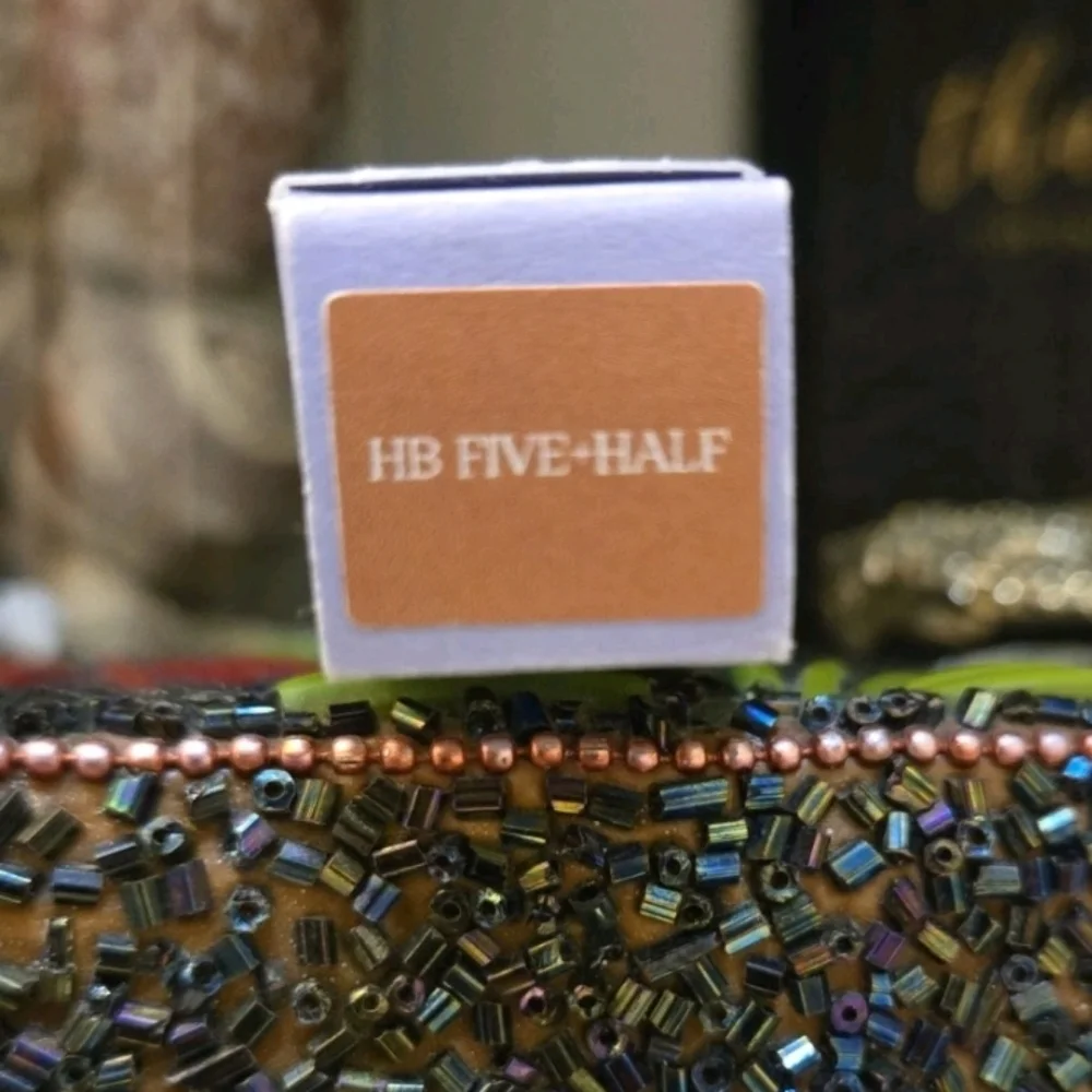 Saie brighten hydrate
